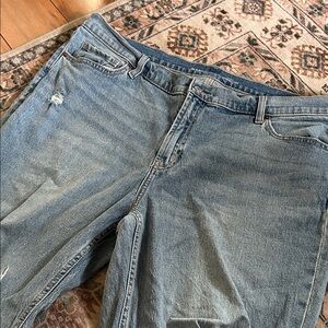 Old Navy Size 18 Mid Rise Boyfriend Loose Jeans